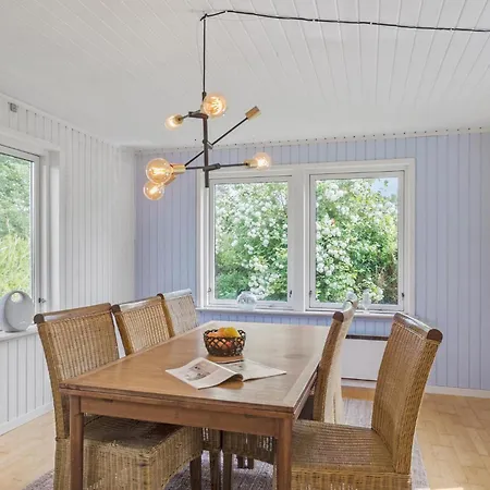 Stunning In With Kitchen * Gedser